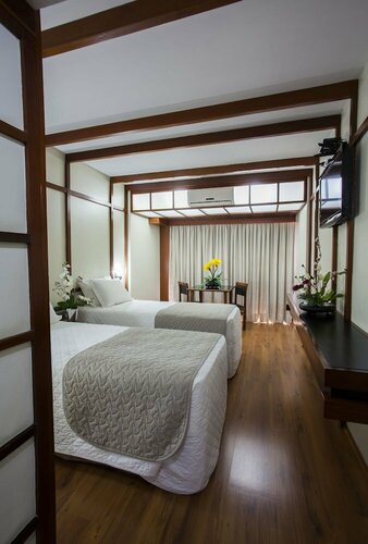 Hotel Nikko, Забронировать Отель Отели Куритиба с бассейном, рядом с Торговый центр Estacao, Бассейн