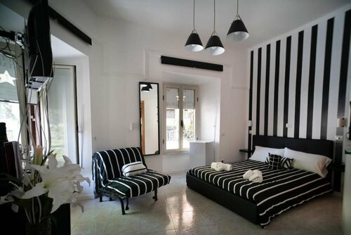 Merulana Star, Book Hotel Monti Rom