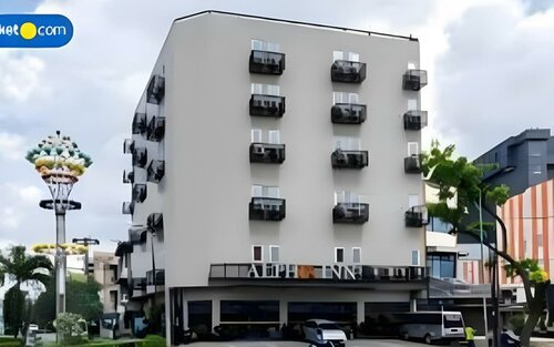 Alpha Inn, Book Hotel Hotels in Medan with Parking, Parking