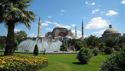 Lausos, Varaa Hotelli Fatih Beyoglu