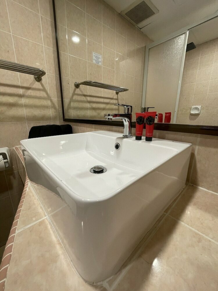 Putra Brasmana Hotel