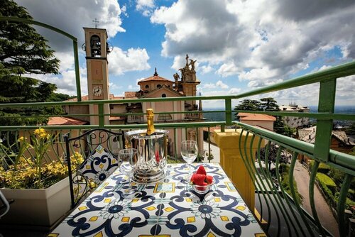 Hotel Vista Lago Como, Забронировать Отель Брунате Озеро Комо