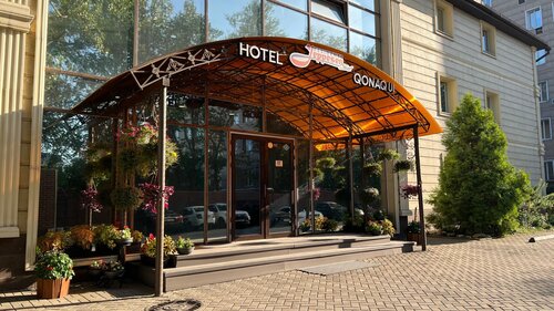 Jeppesen Residence, Book Hotel Almaty hoteller med pool, Swimmingpool