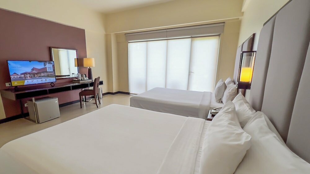 Taal Vista Hotel