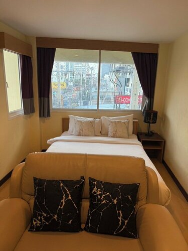 A7 Hotel Pattaya, Забронировать Отель Центральная Паттайя Паттайя, рядом с Торговый комплекс Централ Марина Аутлет