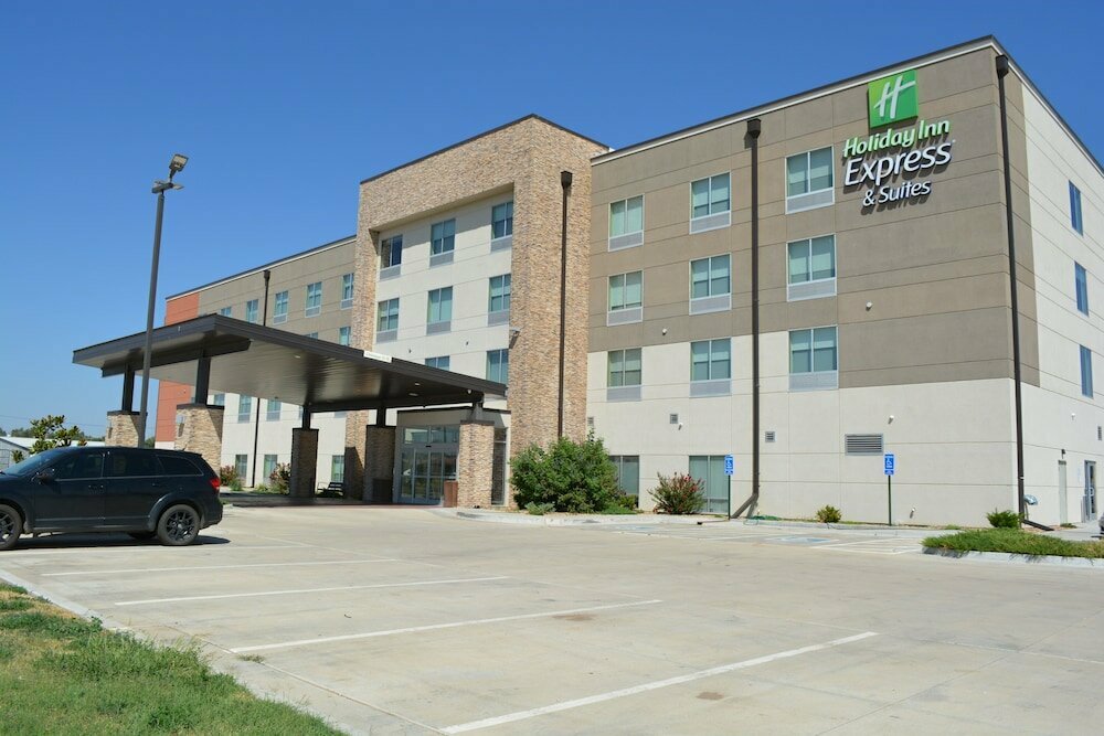 Holiday Inn Express & Suites