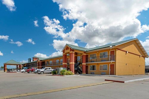 Quality Inn Siloam Springs, Book Hotel Hoteller i Ozark med pool, Swimmingpool