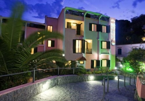 Hotel Antares, Забронировать Отель Лакко-Амено остров Искья