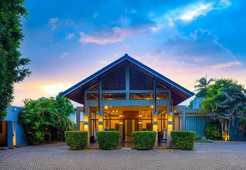 Chaarya Resort & Spa, Забронировать Курортный отель Отели Хамбантота 5 звезд, 5*