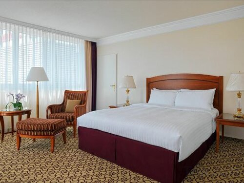 Leipzig Marriott Hotel, Забронировать Отель Отели Лейпцига с завтраком, рядом с Kroch-Haus, Завтраки