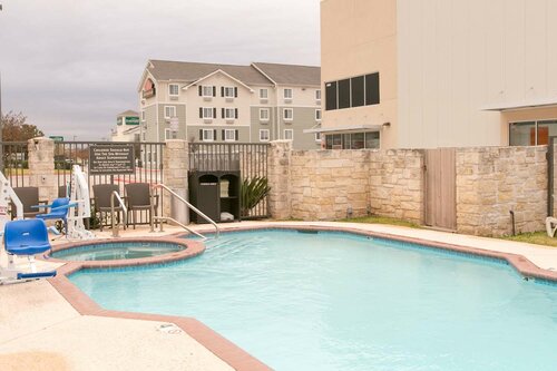 Comfort Suites Austin NW Lakeline, Забронировать Отель Остин Greater Austin, рядом с Океанариум Остина