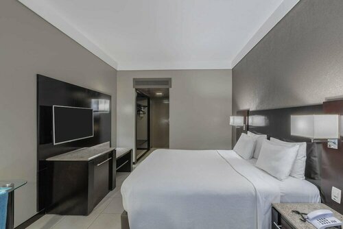 Hotel Deville Prime Cuiabá, Забронировать Отель Отели Куяба по системе «всё включено», Всё включено