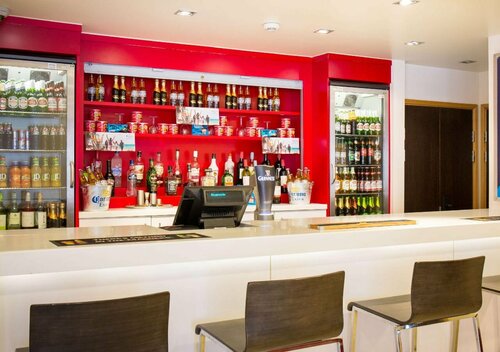 Travelodge Norwich Central Riverside, Забронировать Отель Отели Норидж 3 звезды, рядом с Футбольный клуб «Норвич Сити», 3*
