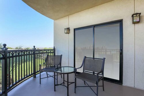 Hilton Phoenix Chandler, Buchen Sie Hotel Chandler Phoenix und Umgebung