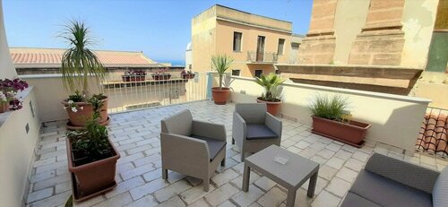 Casa dell'Aromatario b&b, Book Bed and Breakfast Sciacca hoteller med parkering, Parkering