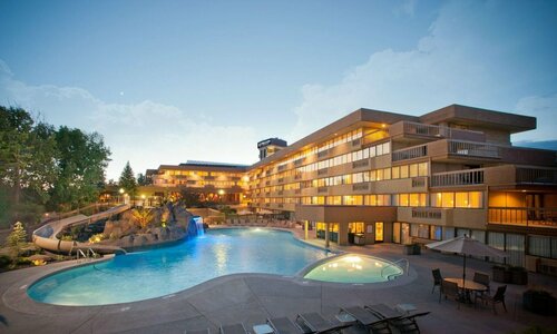 Centennial Hotel Spokane, Забронировать Отель Отели Спокан с парковкой, рядом с Конгресс-центр Спокана, Парковка