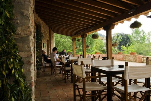 Hotel Moli De La Torre, Rezerwuj Hotel Bigues i Riells Vallès Oriental