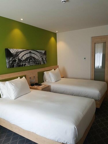 Hampton By Hilton Antwerp Central Station, Забронировать Отель Отели Антверпена с завтраком, Завтраки