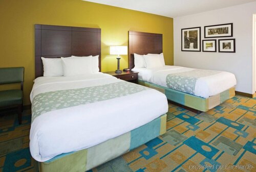 La Quinta Inn by Wyndham Sheboygan, Забронировать Отель Шебойган Висконсин