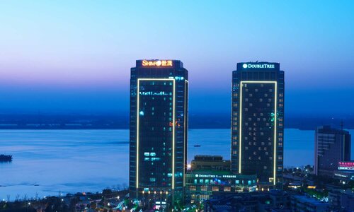 DoubleTree by Hilton Hotel Wuhu, Забронировать Отель Отели Уху 4 звезды, 4*
