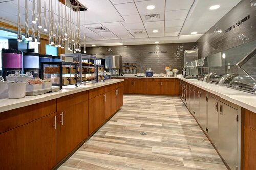 Hampton Inn & Suites Las Vegas Convention Center - No Resort Fee, Prenota Resort Hotel a Paradise. con parcheggio, Parcheggio
