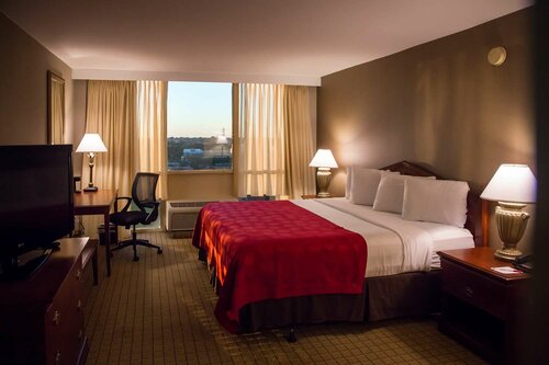 Ramada Plaza by Wyndham Atlanta Downtown Capitol Park, Prenota Hotel Hotel a Georgia con parcheggio, Parcheggio