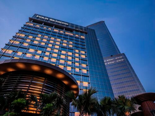 Four Seasons Hotel Jakarta, Đặt Khách sạn Mampang Cilandak, gần Kuningan City