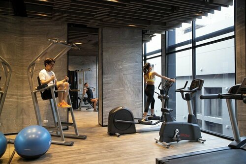 Walton Suites Sukhumvit, Забронировать Отель Бизнес-отели Бангкока, рядом с Университет Сринакхаринвирот, 4* 5*