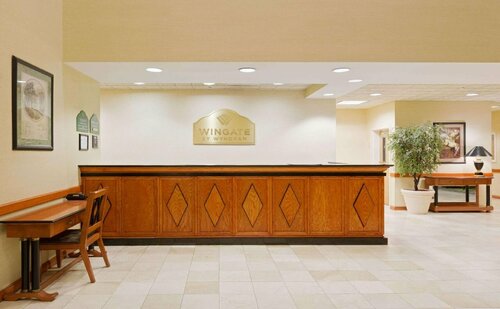 Wingate by Wyndham Charlotte Airport, Забронировать Отель Шарлотт Северная Каролина