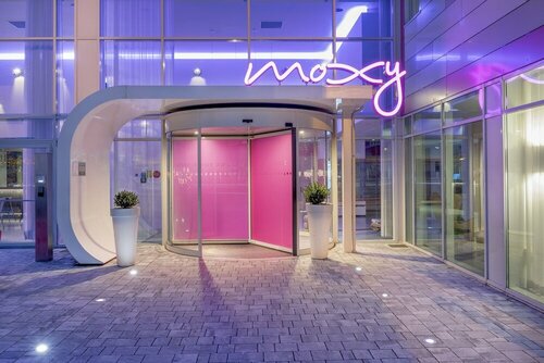 Moxy Milan Malpensa Airport, Забронировать Отель Сомма-Ломбардо Provincia di Varese