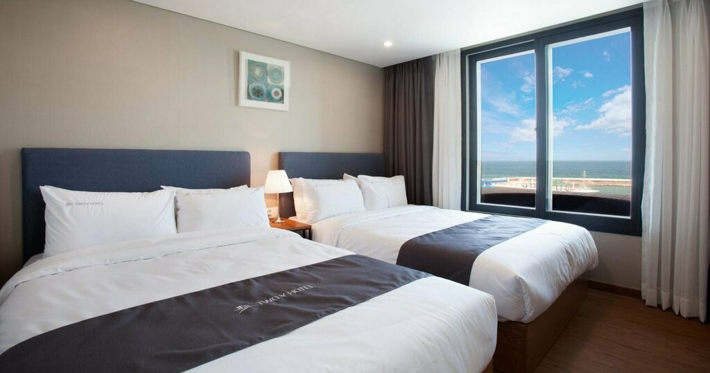 Two Y Hotel
