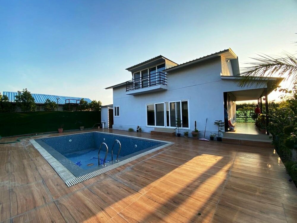 GoBravo 71- 2BHK Farm with Pool & Garden Sector 150 Noida