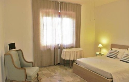 B&Be Home, Varaa Bed and Breakfast Tollo Rooma