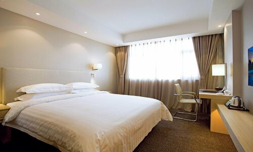 new dynasty hotel, Забронировать Отель Кайфын Хэнань