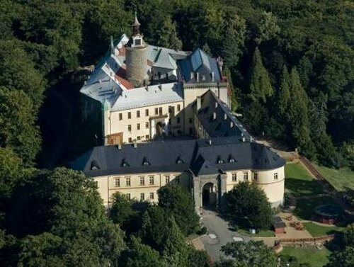 Chateau Zbiroh, Забронировать Отель Бизнес-отели Шумава, 4* 5*