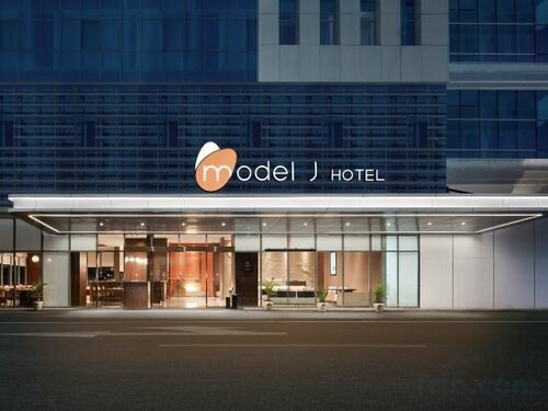 Model J Hotel Jakarta Soekarno Hatta Airport
