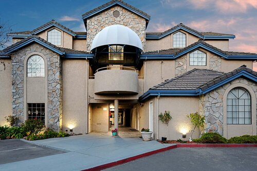 Clarion Inn Silicon Valley, Забронировать Отель Сан-Хосе Silicon Valley