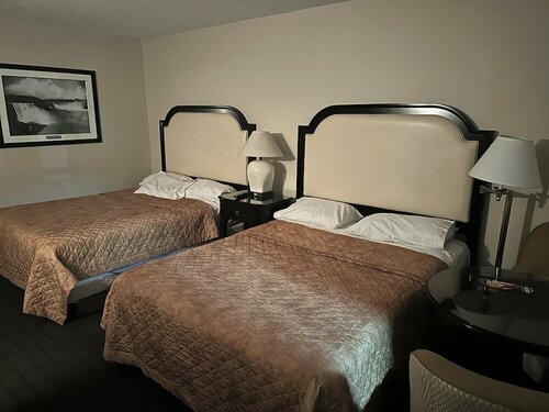 Rainbow Motor Inn - Fallsview, Buchen Sie Hotel Hotels in New York State mit Pool, Schwimmbad