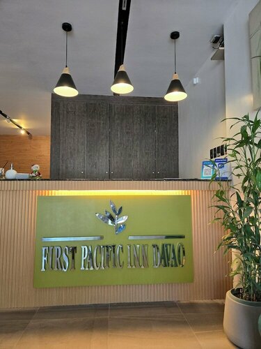 First Pacific Inn, Rezervați Hotel Hoteluri în Davao cu mic dejun, Mic dejun