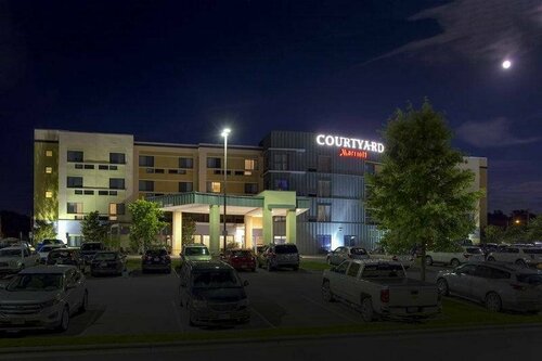 Courtyard Statesville Mooresville/Lake Norman, Забронировать Отель Отели и гостиницы Стейтсвилл, Отель