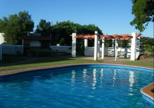 Bundaberg Spanish Motor Inn, Забронировать Мини-отель Бандаберг Fraser Coast, рядом с Музей Fairymead House Sugar