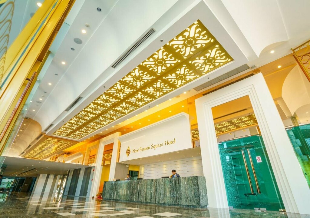New Season Square Hotel