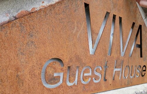 Viva Guest House, Rezervați Pensiune Pensiuni în Merseyside, Pensiune