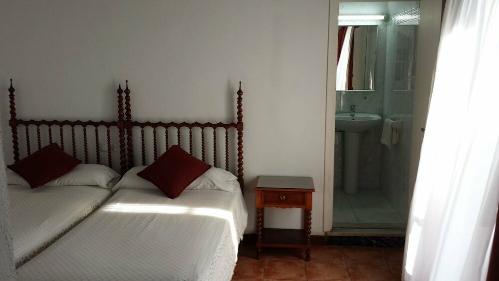 Hostal Cas Bombu