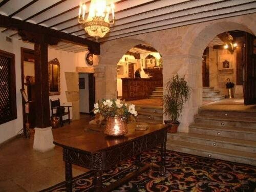 Hotel R Santillana