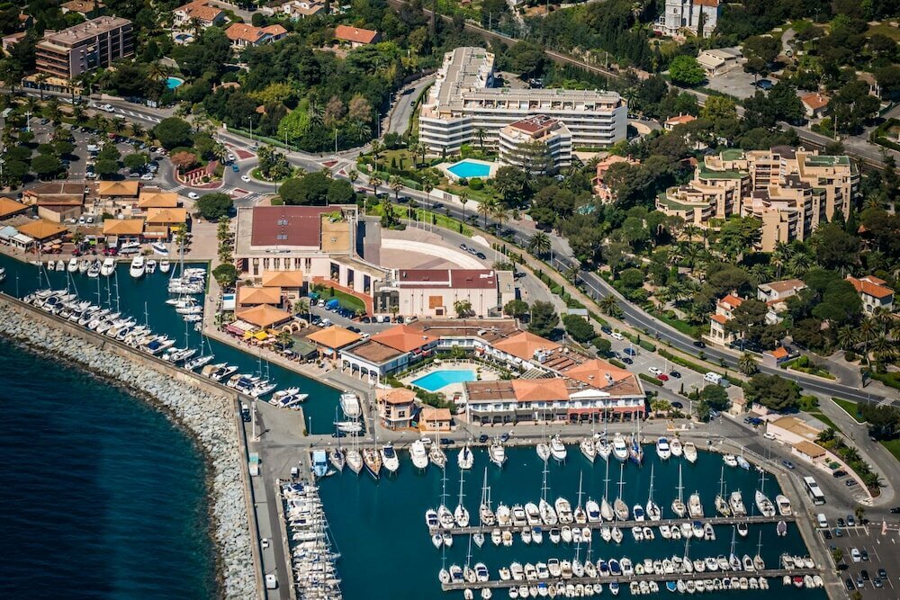 Hotel La Marina