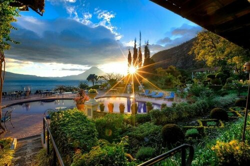 Hotel Atitlán Hotel & Jardines, Rezervovat Hotel Business hotely v Solola, 4* 5*