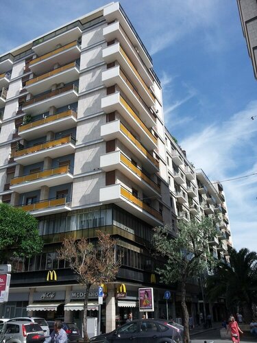 Residenza Piazza Moro, Забронировать Отель «постель и завтрак» Бари Bari Province, рядом с Театр Петруцелли