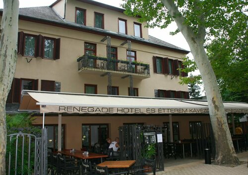Renegade Hotel, Boek Hotel Siófok 