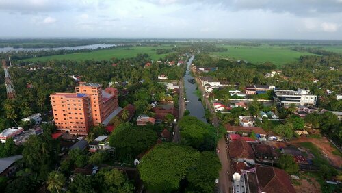 Pagoda Resorts, Забронировать Отель Отели Аллеппи с бассейном, рядом с Nehru Trophy Finishing Point, Бассейн